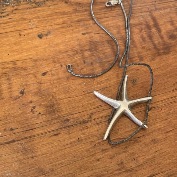 Authentic Tiffany oversized Starfish pendant large size.  pendant only. - Picture 6 of 6